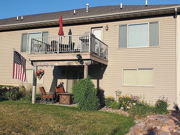 Deck and covered patio