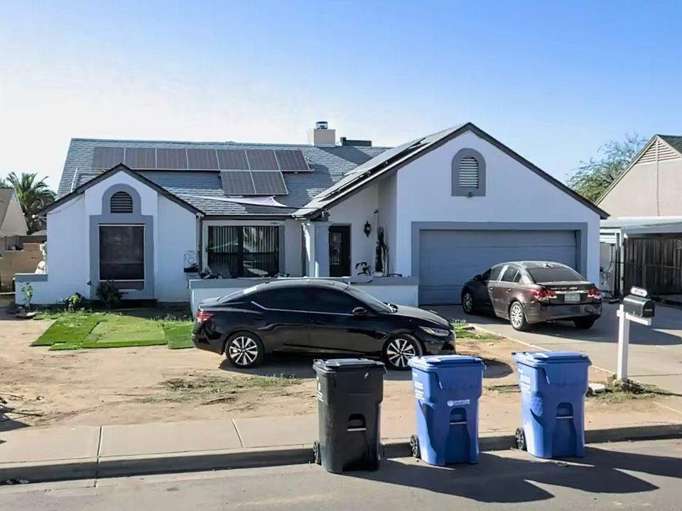 1st image of 4556 N 87th Ave