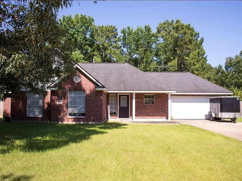 810 Shadberry Dr