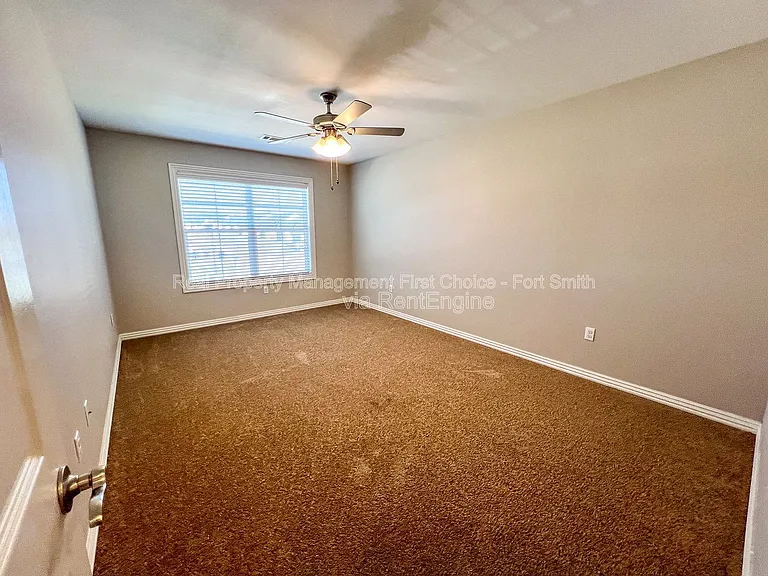 6705 Maribette Rd — Photo 17