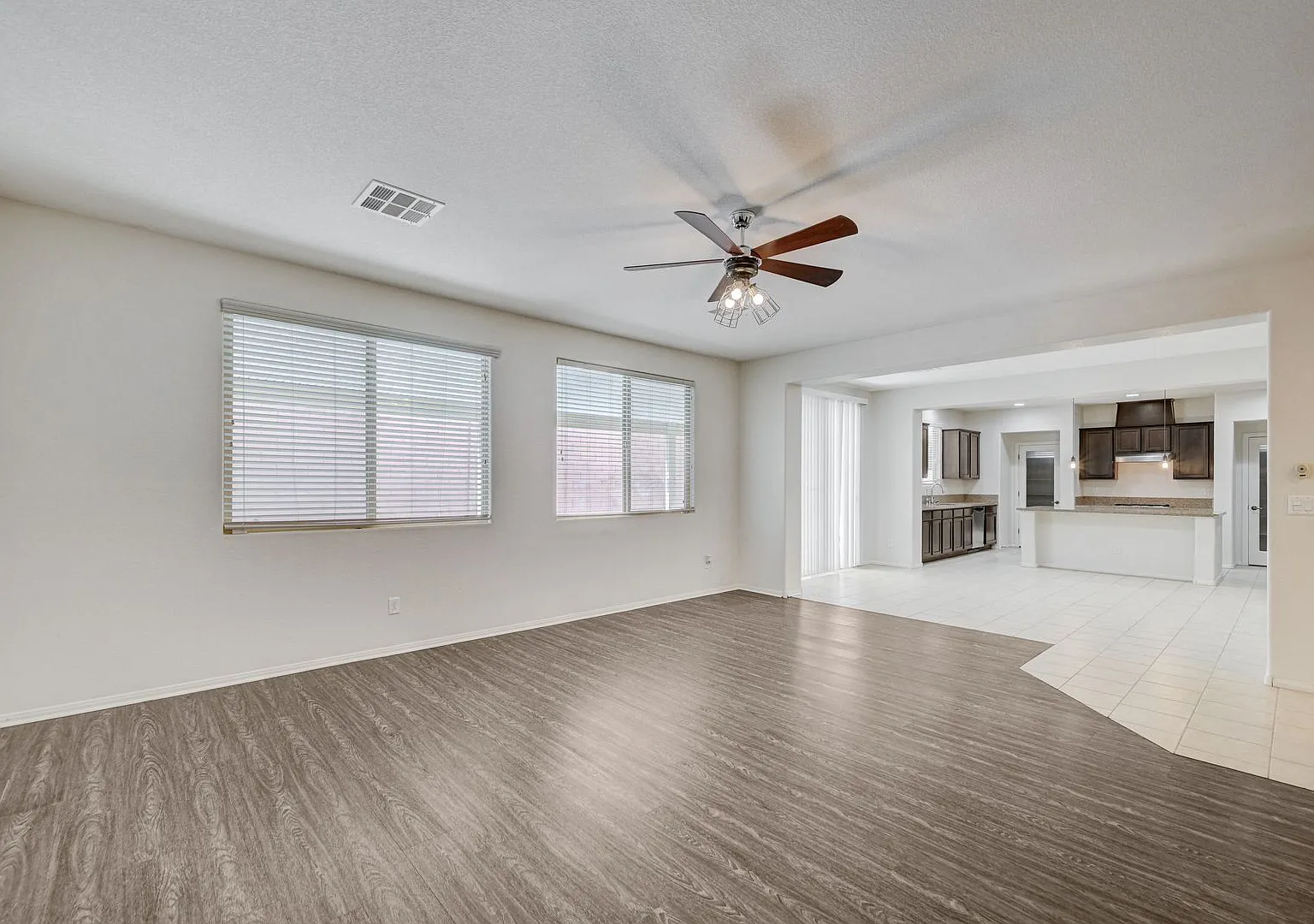6637 Cliff Shore Court, North Las Vegas, NV 89084 — Photo 4