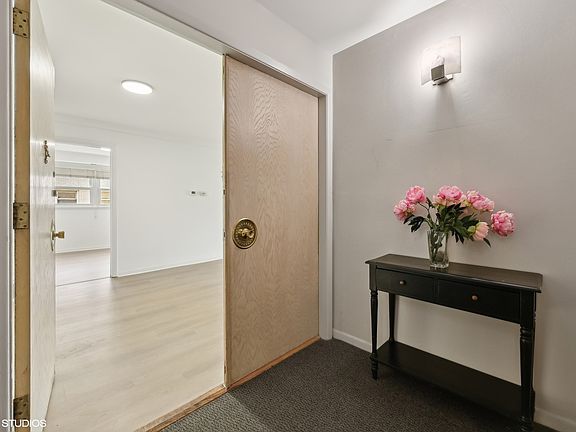 2nd image of 8001 Lockwood Ave APT 307