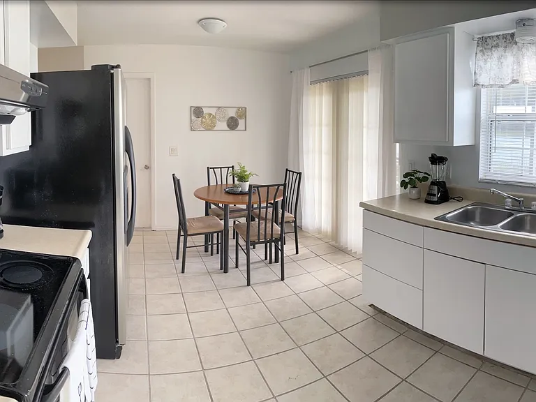 957 Florida Pkwy — Photo 1
