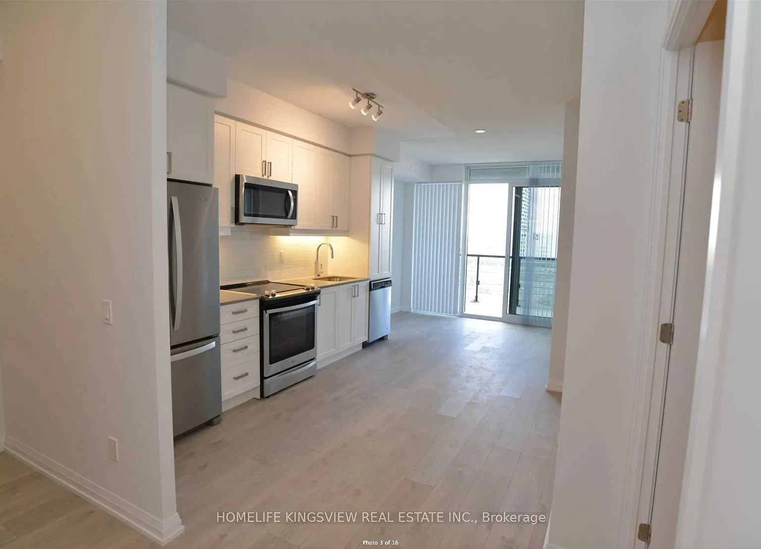 2 bed, $2,500 — Photo 2