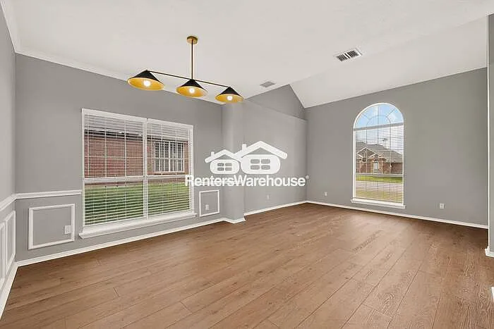 619 Ridgemont Dr — Photo 7
