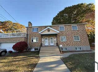 21 Maplewood St #B, West Roxbury, MA 02132