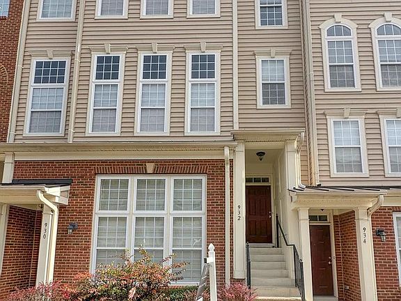 2nd image of 932 Pine Forest Ln #1706