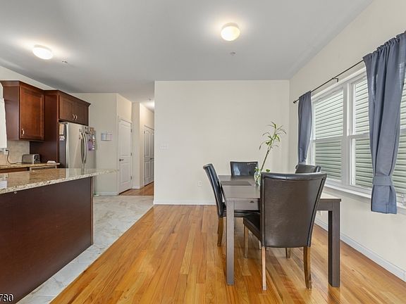 3rd image of 56 Delaware St