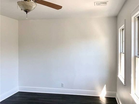 3rd image of 105 Charles St Floor 2