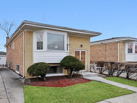 2nd image of 241 Zuelke Dr