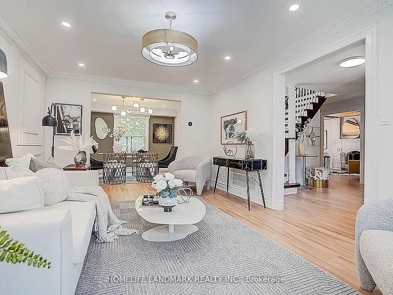 20573 Yonge St — Photo 25
