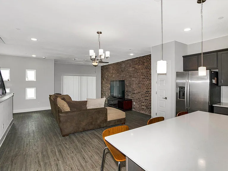 302 Tendick St #1103 — Photo 11