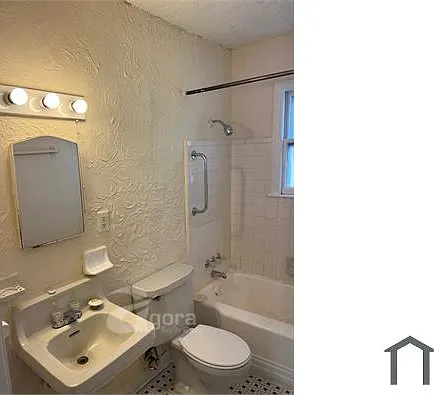 2662 N Main St #105 — Photo 3