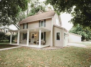 209 N Ohio St, Camp Point, IL 62320