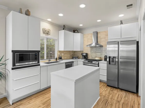 3360 Apollo Cir, Roseville, CA 95661