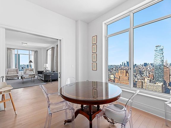 4th image of 30 Park Pl APT 47A