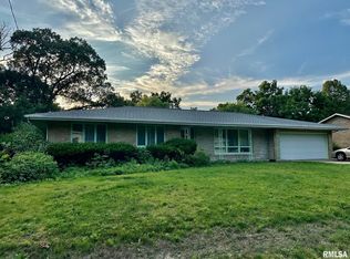 206 Fairoaks Ct, Bartonville, IL
