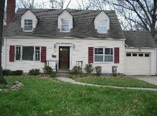 5716 Ash Dr, Roeland Park, KS 66205
