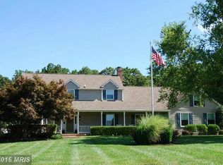 9823 Log House Ct, Gaithersburg, MD 20882