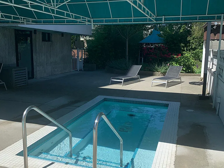 1125 W 12th Ave — Photo 14