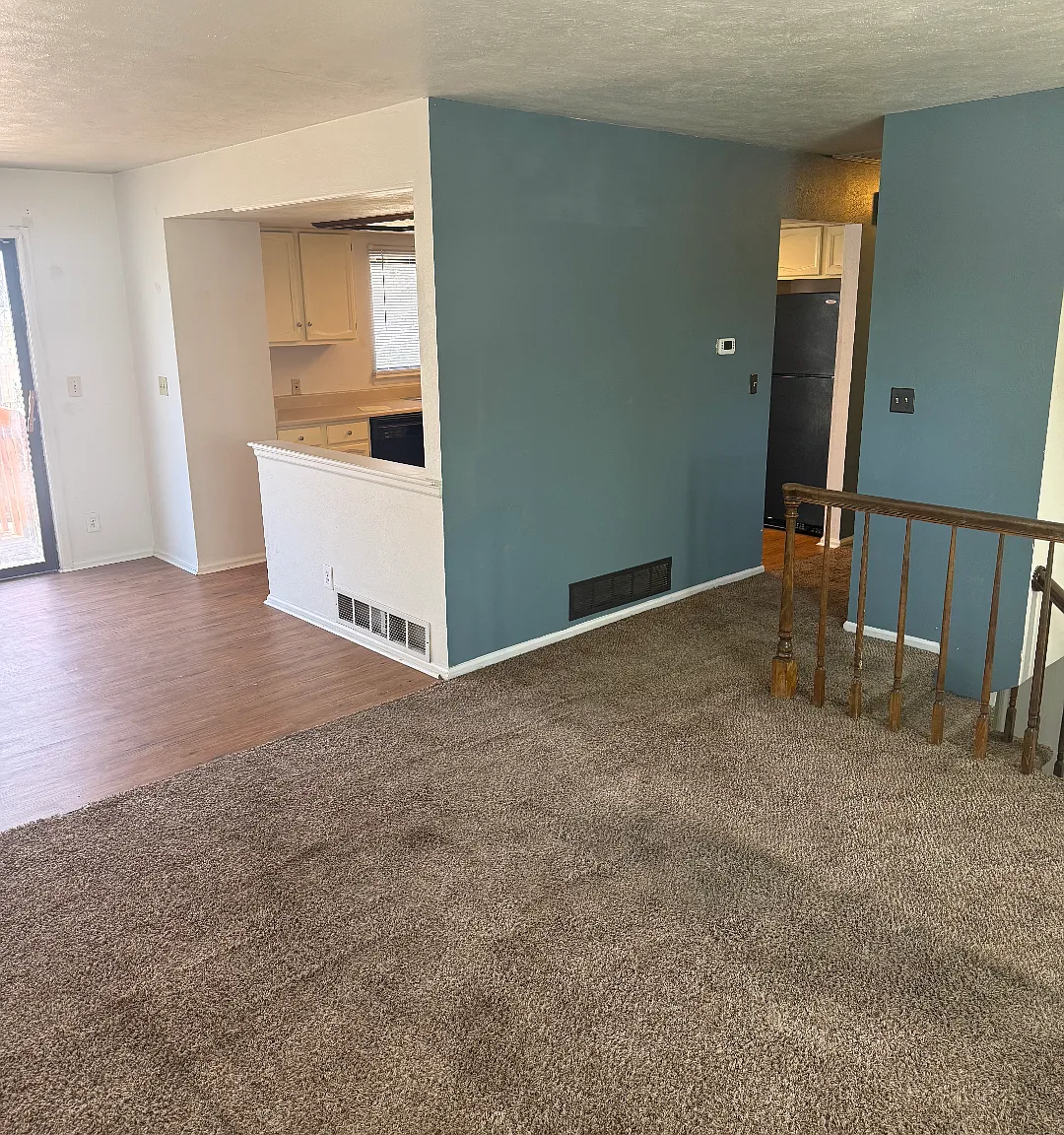 4 bed, 1760 sqft, $3,100 — Photo 3