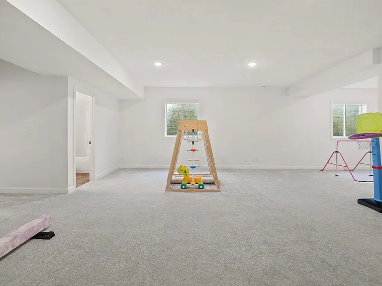 5335 Daffodil Dr — Photo 27