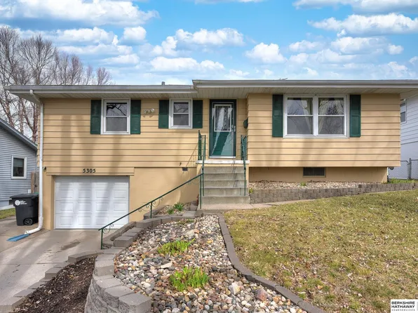 5305 S 122nd St, Omaha, NE 68137