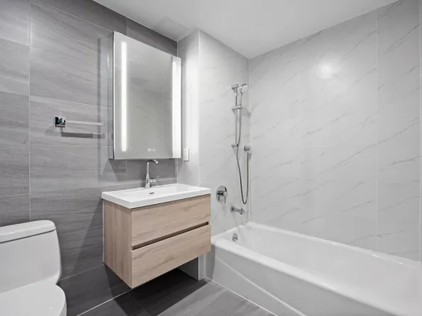 116-09 Grosvenor Lane image 7 of 8