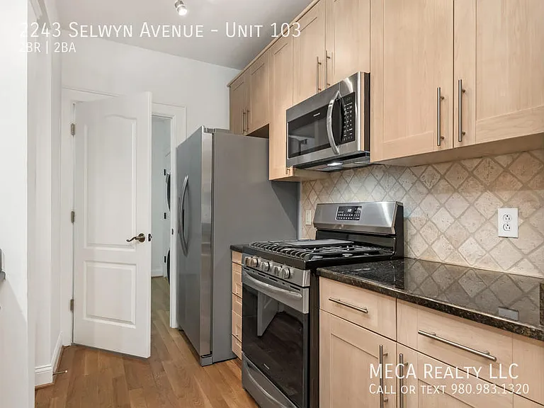 2243 Selwyn Ave #103 — Photo 8