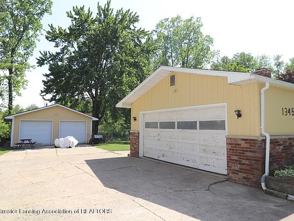 4th image of 1345 W Stoll Rd