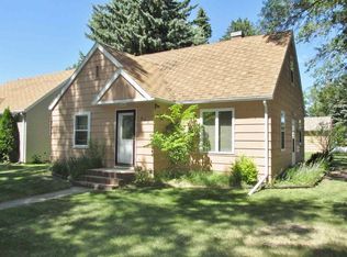802 3rd St SW, Rugby, ND 58368