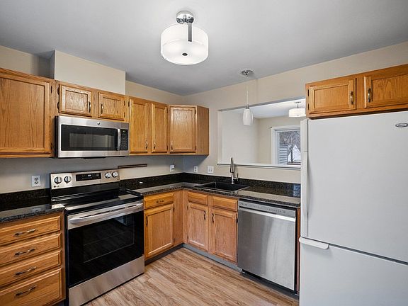 4th image of 169 Portsmouth Street #188