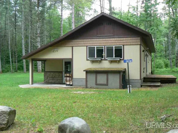 11031 Lily Lake Rd, Manistique, MI 49854