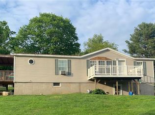 307 Berkshires Ln, Apollo, PA 15613