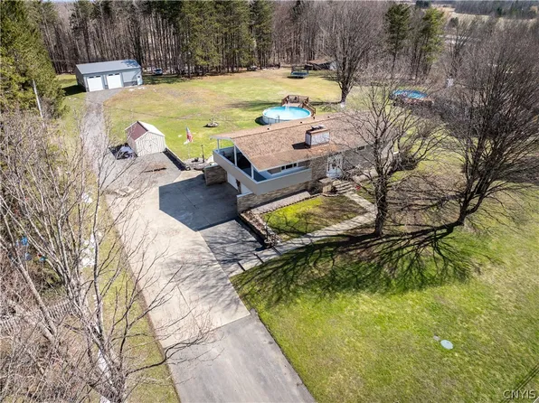 10585 Miller Rd, Deerfield, NY 13502