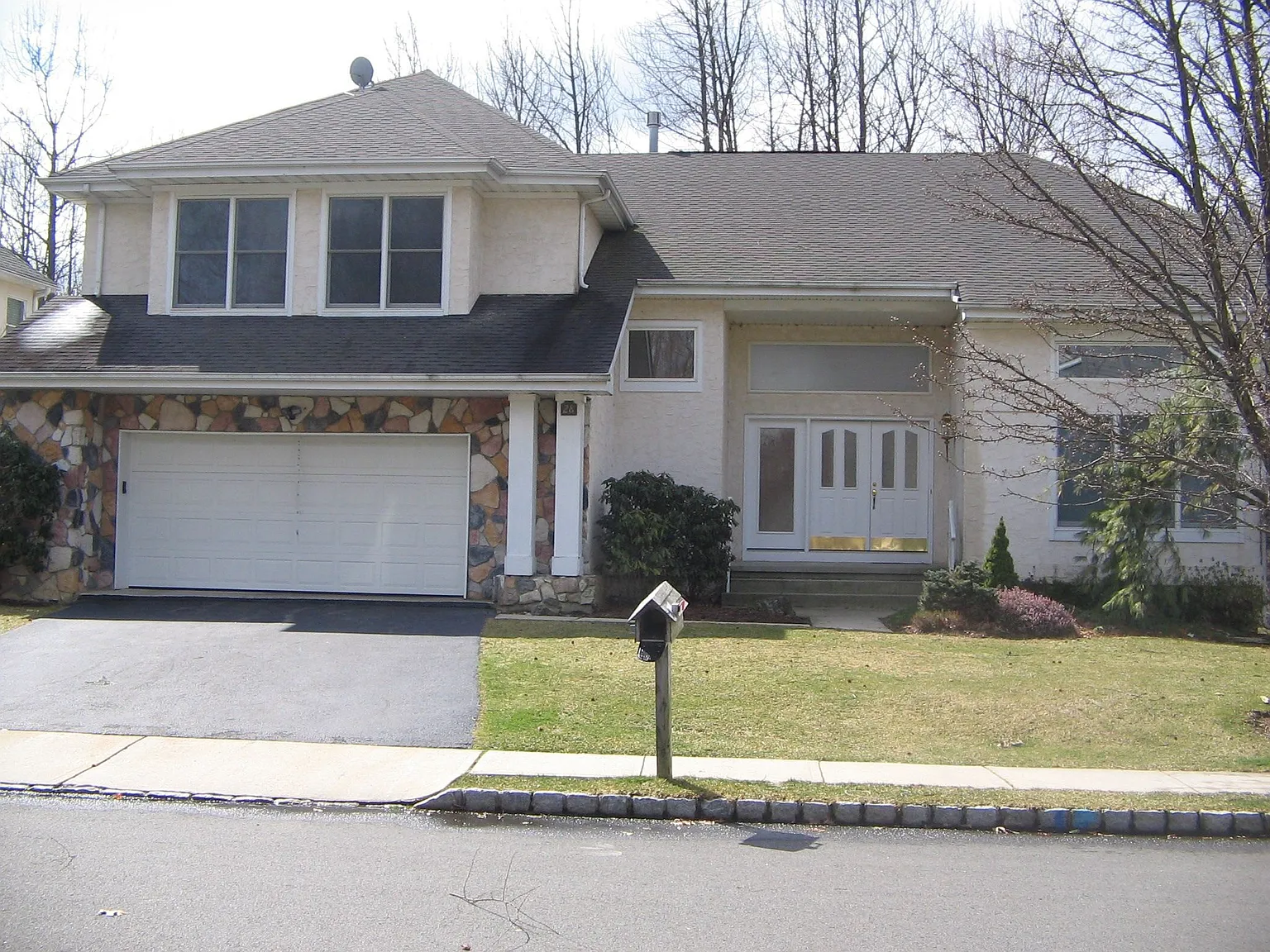 28 Lavender Dr photo 1