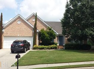 376 Canterbury Place Dr, Suwanee, GA 30024