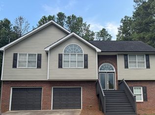 1445 Eagles Nest Cir, Carrollton, GA 30116