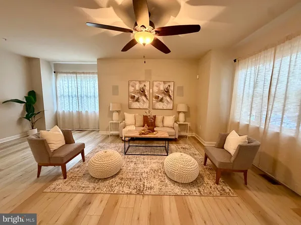 369 English Oak Ln, Prince Frederick, MD 20678