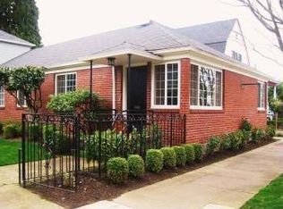 2105 NE Everett St APT 8, Portland, OR 97232