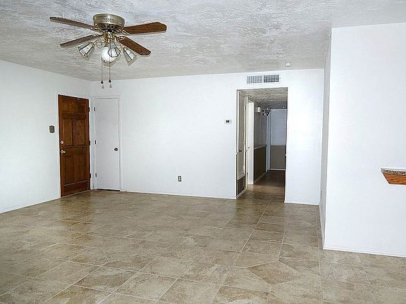 4th image of 500 Swinging Spear Rd