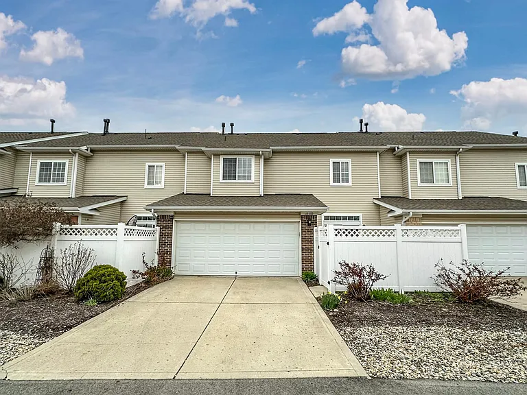 13539 Erlen Dr — Photo 60
