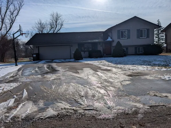 (undisclosed Address), McHenry, IL 60050