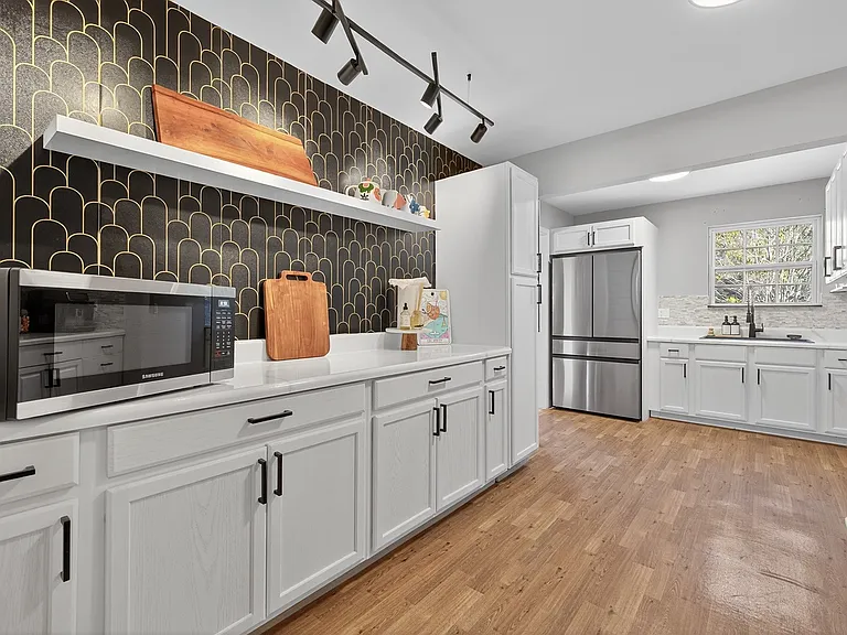 6013 Ferndale Pl — Photo 24