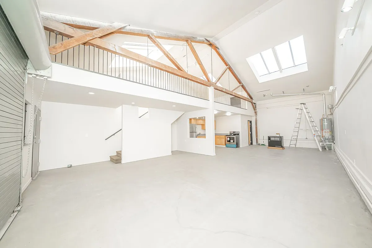 Building Photo - 1617 32nd Street