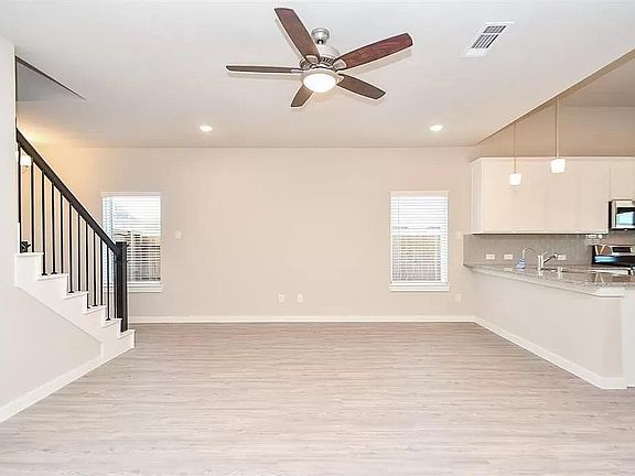 5th image of 21610 Coral Mist Dr