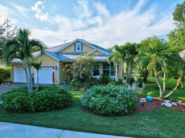 461 NE Canoe Park Circle, Port St Lucie, FL 34983
