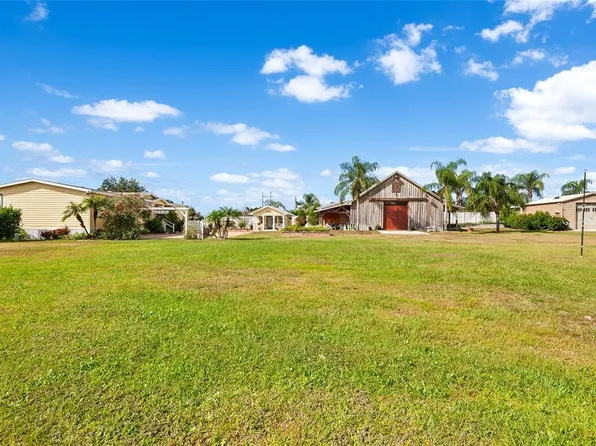 2799 Bay Lake Resort Rd, Polk City, FL 33868