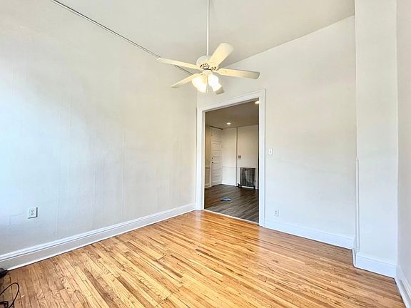 4th image of 1355-1359 W Chicago Ave #1355-B11