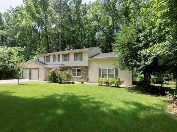 6384 Boyett Dr, Norcross, GA 30093